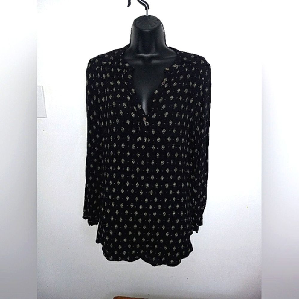 H&M long sleeve high low blouse